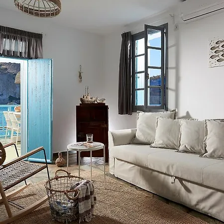 Miramare Luxury Apartment Firopotamos